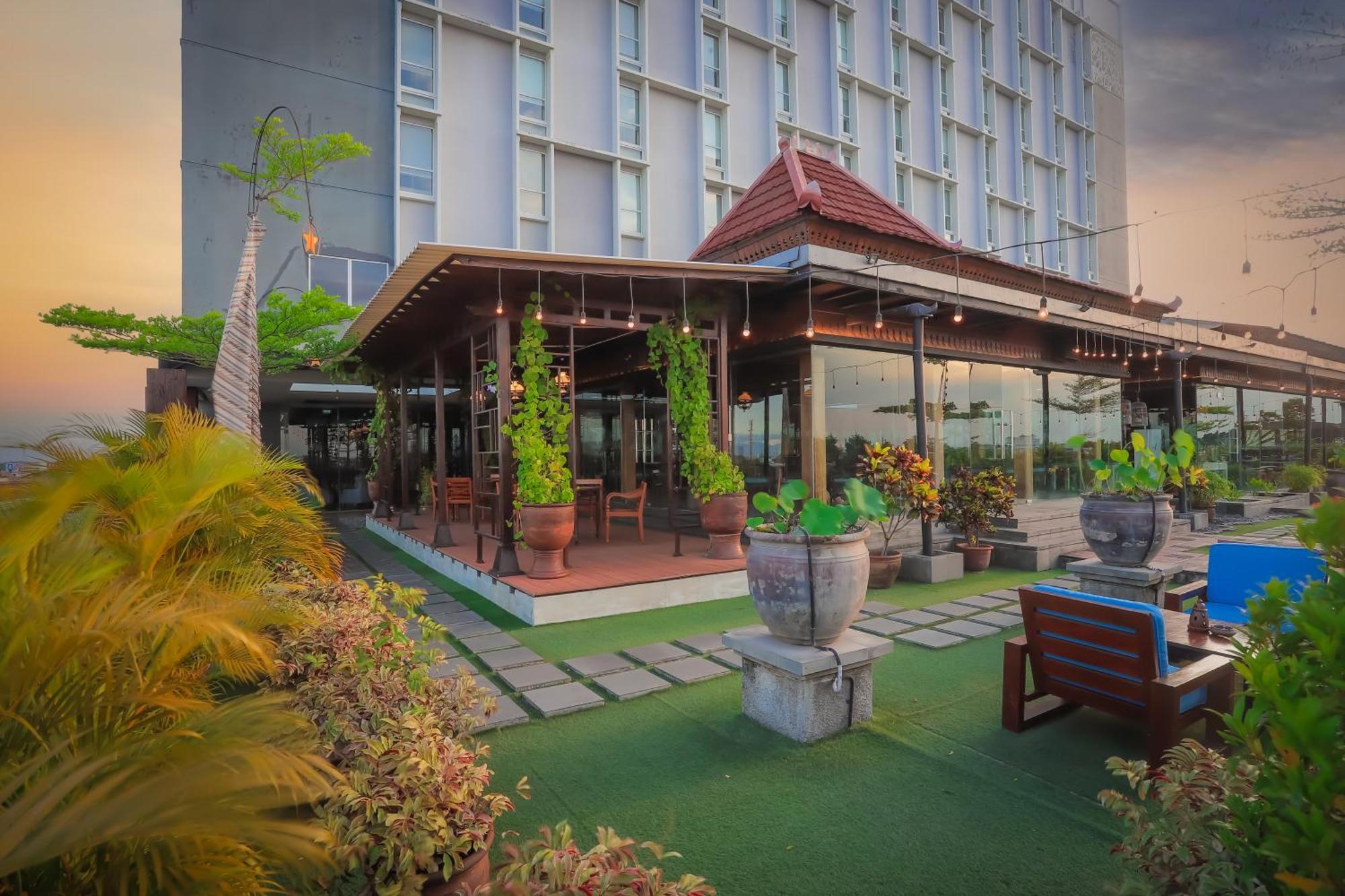 Swiss-Belinn Saripetojo Solo Экстерьер фото